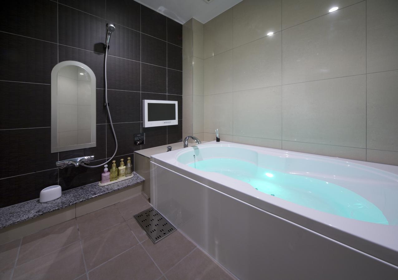 Jewel Hotel Luxury Modern (Adults Only) Miyoshi  Екстериор снимка
